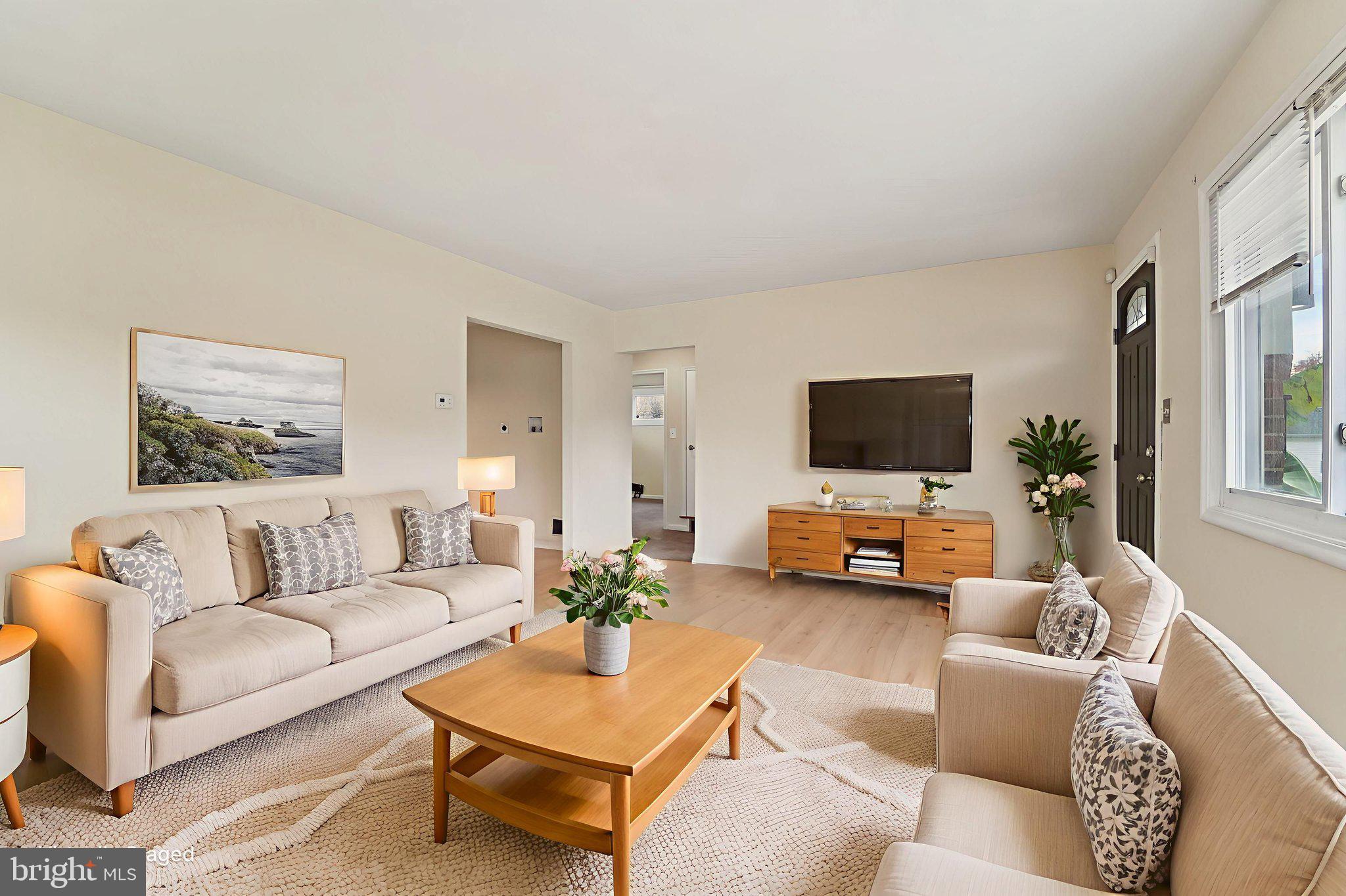 WILLIAMSBURG - Residential