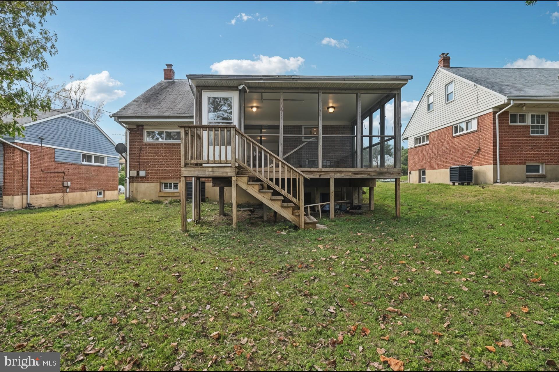 WILLIAMSBURG - Residential