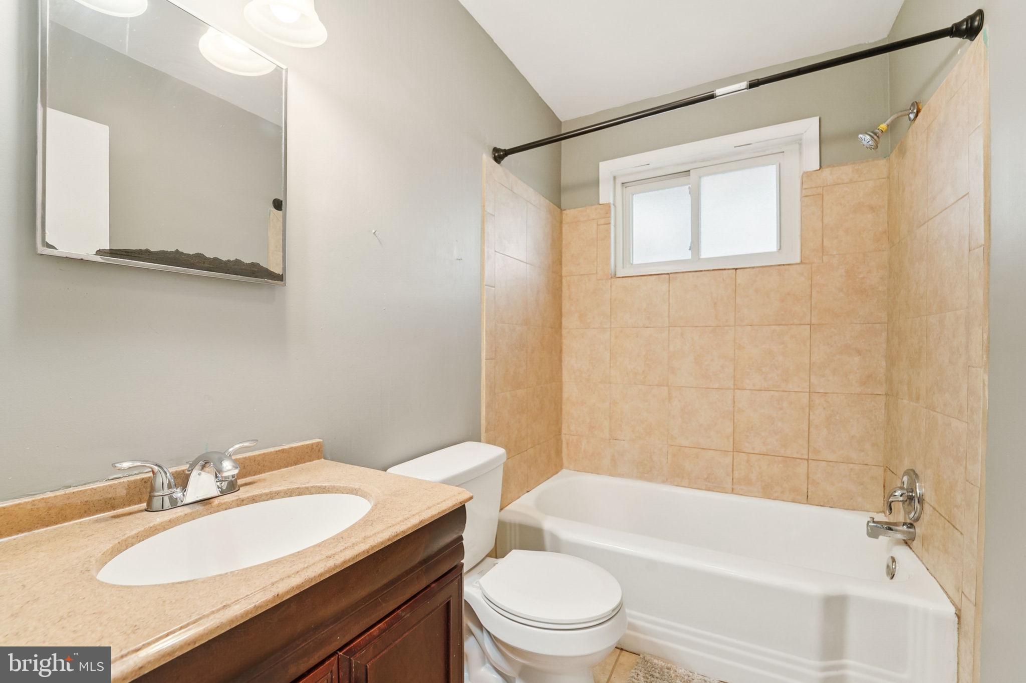 WILLIAMSBURG - Residential