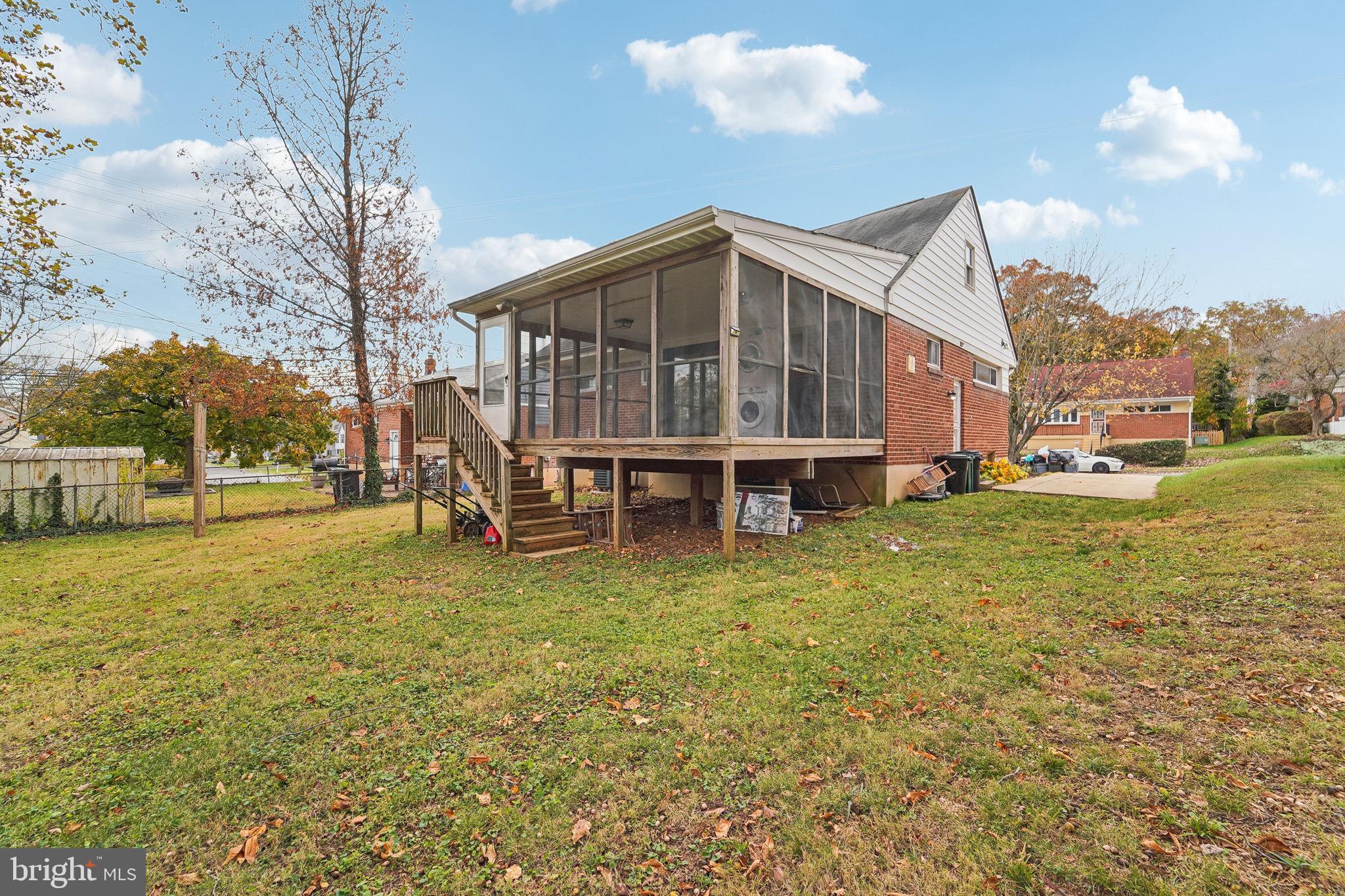 WILLIAMSBURG - Residential