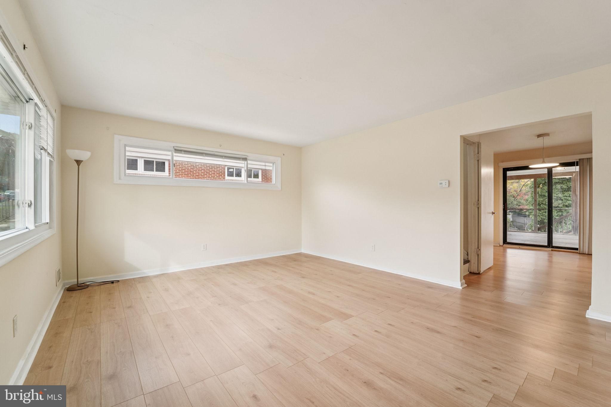 WILLIAMSBURG - Residential