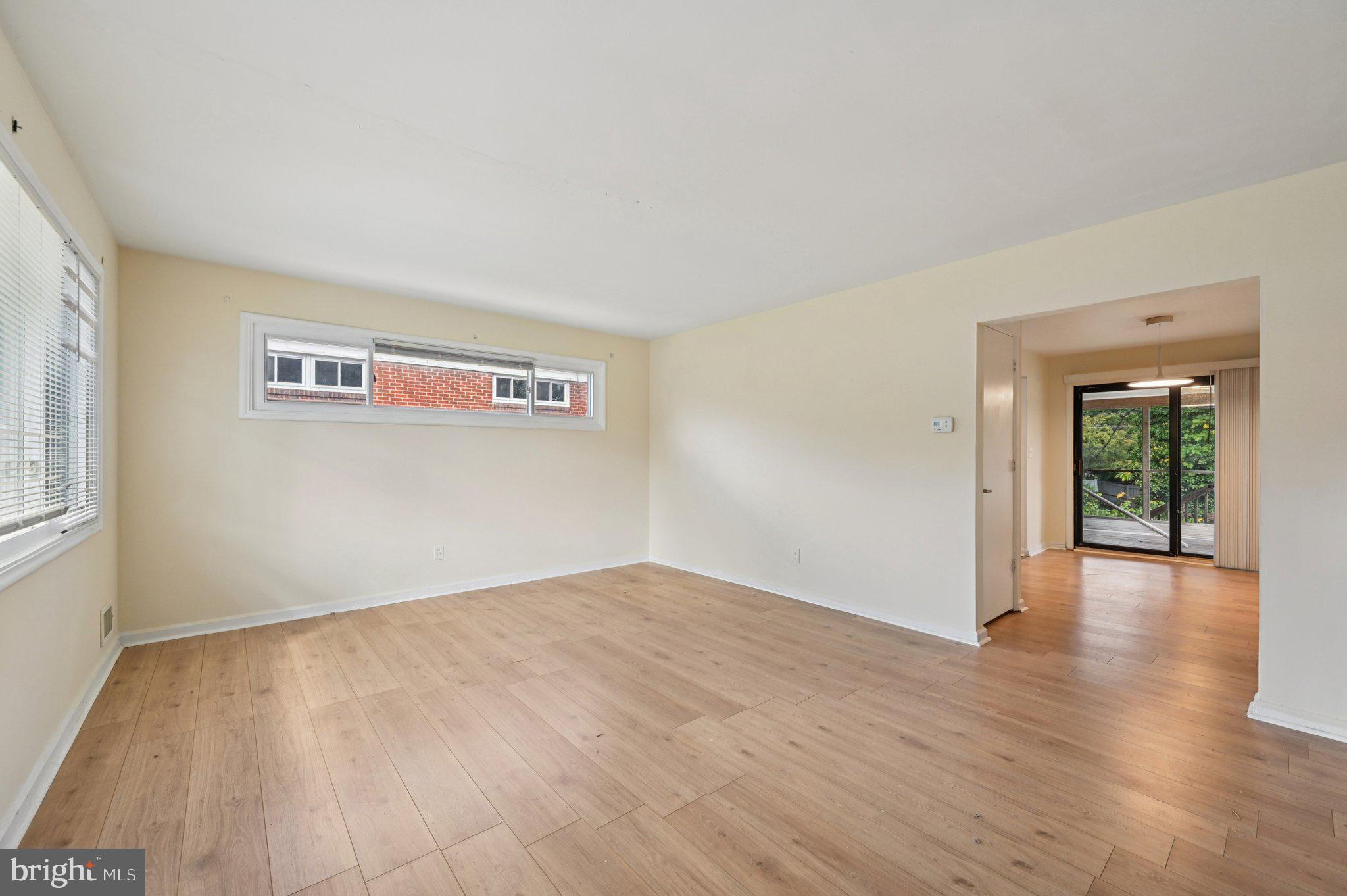 WILLIAMSBURG - Residential