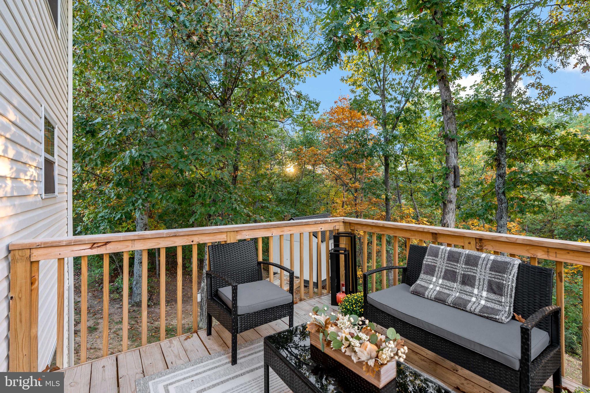 MIDDLE CREEK MANOR - Residential