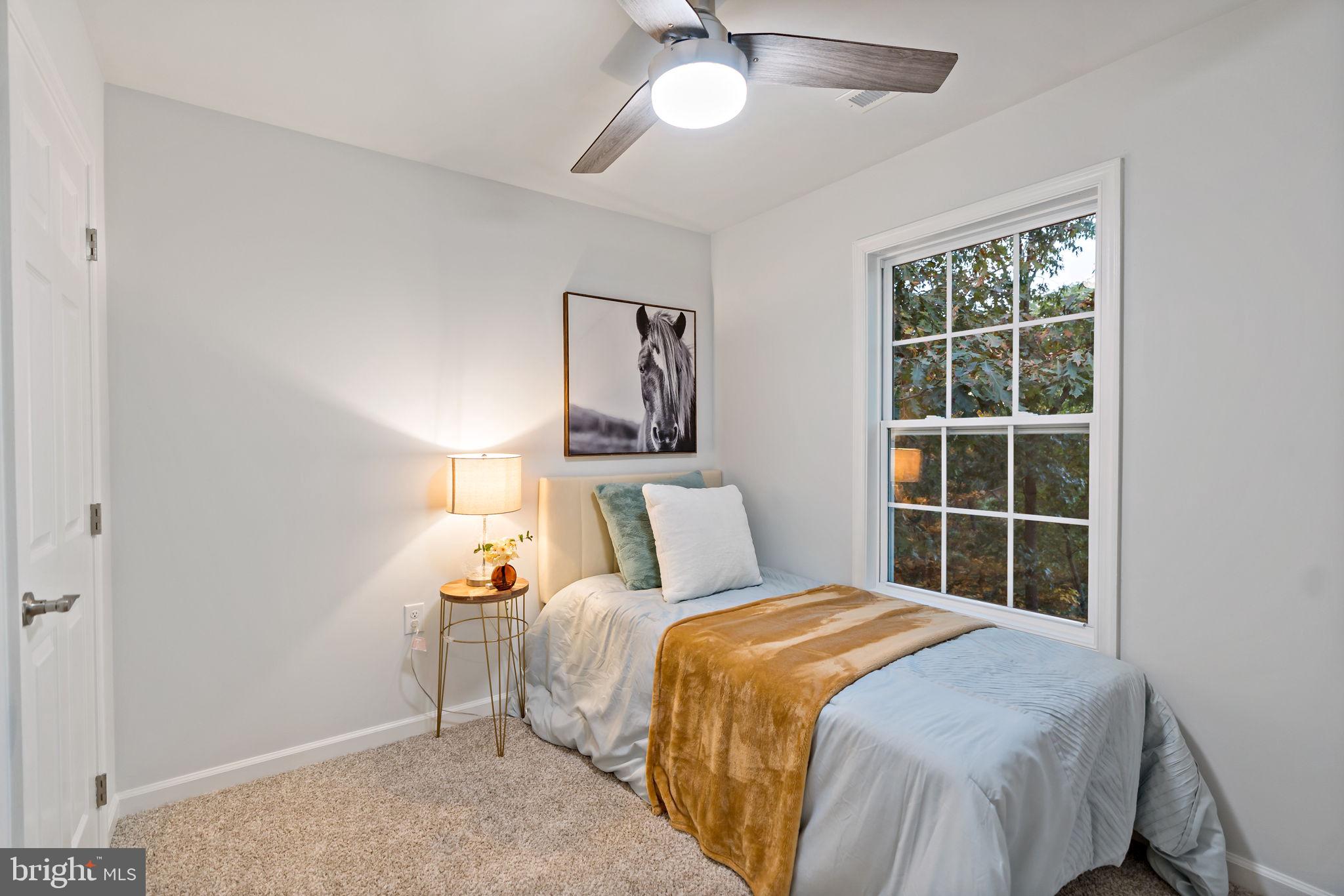 MIDDLE CREEK MANOR - Residential