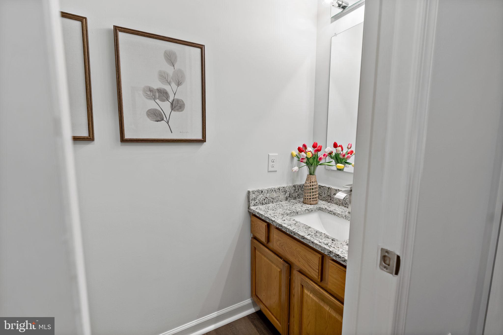 MIDDLE CREEK MANOR - Residential