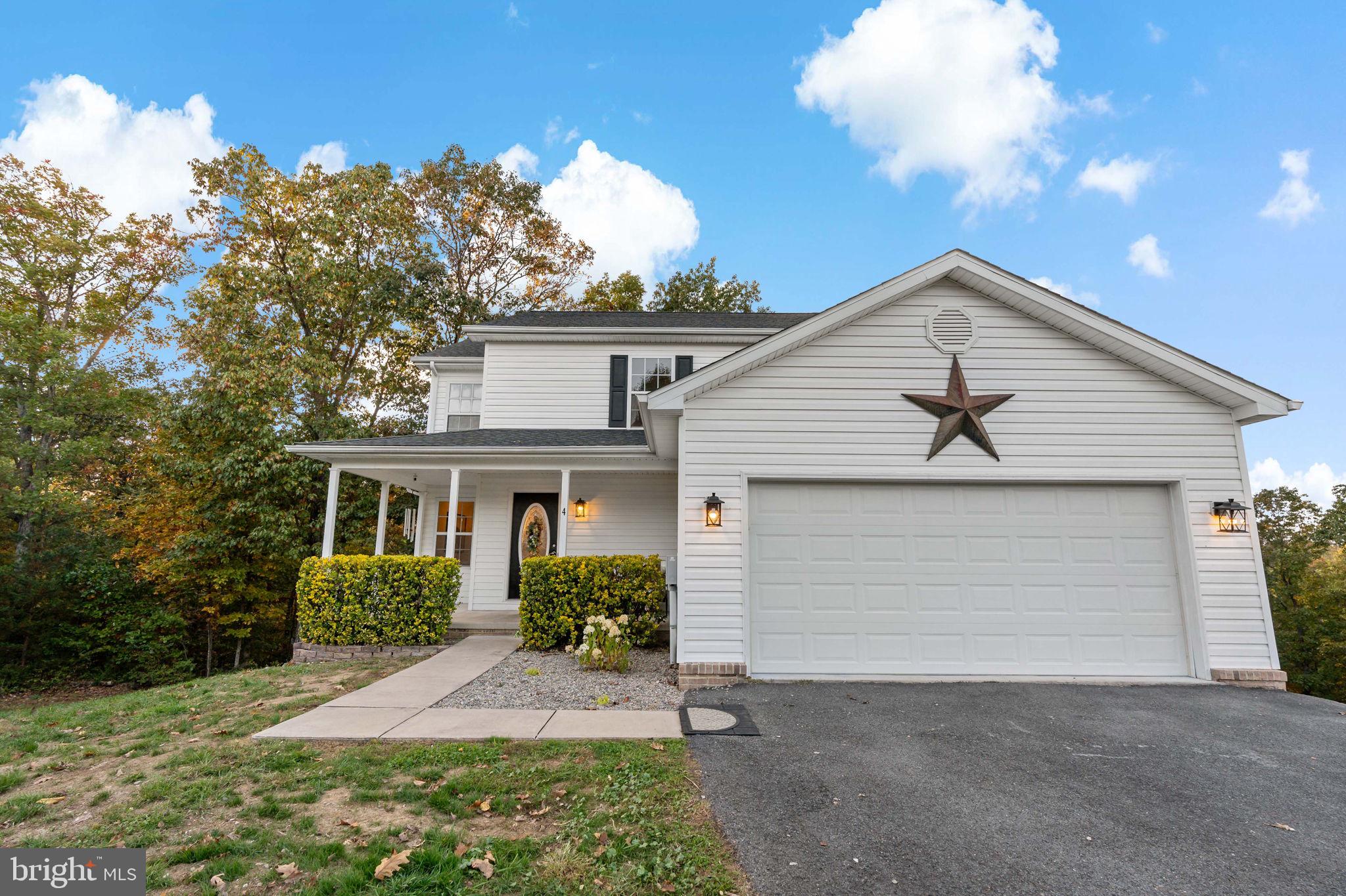 MIDDLE CREEK MANOR - Residential