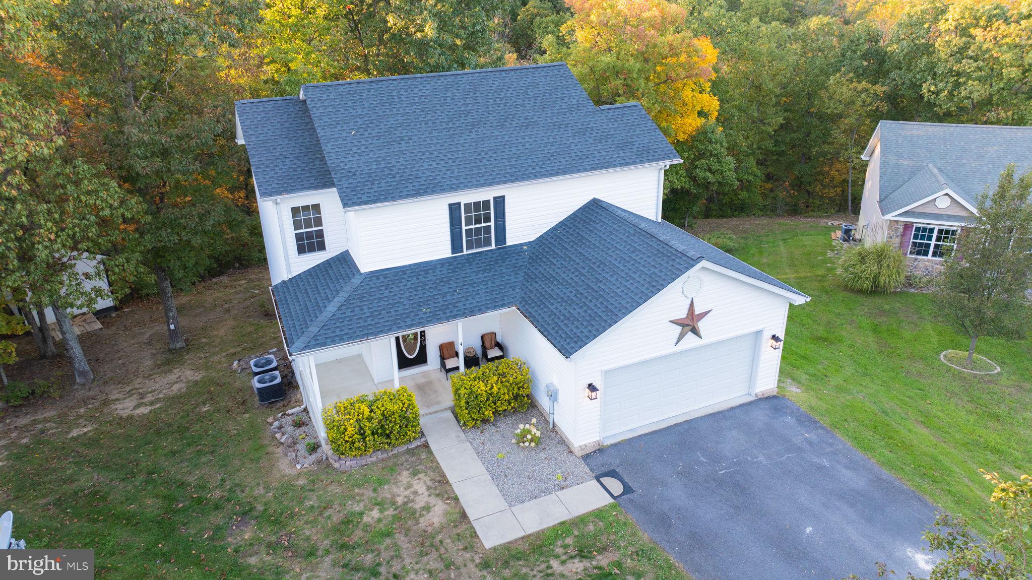 MIDDLE CREEK MANOR - Residential