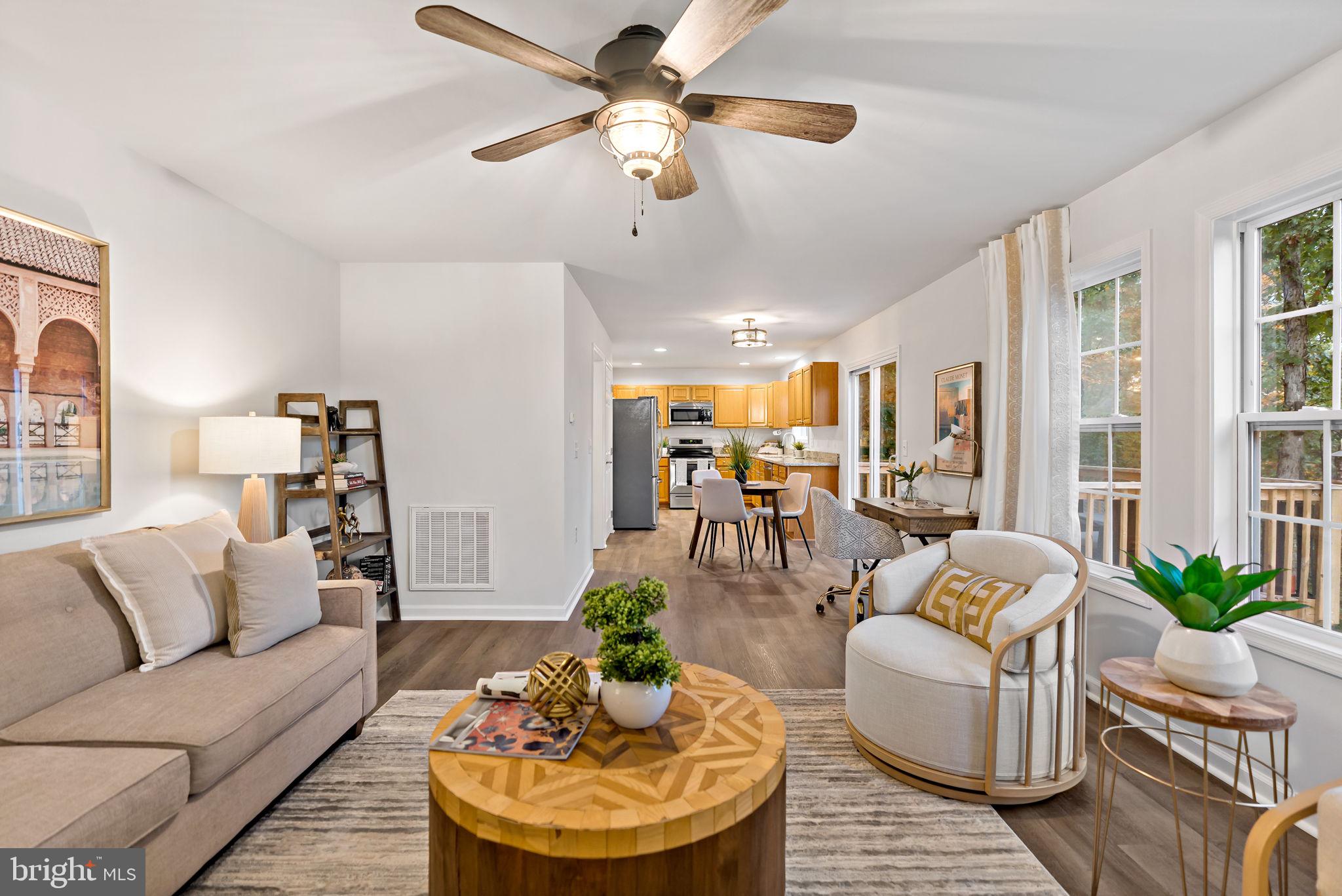 MIDDLE CREEK MANOR - Residential