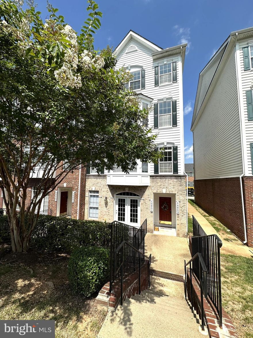 Welcome to this beautiful townhouse style condo in desirable Hampton Square. This well-kept TOP FLOOR two-level condo is move in ready, recently updated and freshly painted. Plenty of natural light, high ceilings and beautiful big bay window spans nearly 2,500 SQFT across two levels and recessed lighting. This spacious unit boasts 3 bedrooms, 2.5 baths. Perfect for entertaining - the spacious living room transitions into the formal dining room. The dining room and family room share a 2-sided fireplace. The Gourmet kitchen boasts a breakfast bar, granite counter top and big sink, with the large eat-in kitchen. Sliding double door out to huge deck for relaxation and entertainment! Powder room and storage closet in the main level. Transition upstairs to find the home’s 3 bedrooms. The primary suite is oversized with bay window and features his and hers walk-in closet. The primary bathroom boasts a soaking tub, vanity with double sinks and walk-in shower. The spacious second bedroom has walk in closet. Third bedroom has access to your upper level balcony. Second full bath shared at upper level.  Perks of the unit include the upper level laundry room and oversized storage/linen closet. Conveniently located near I-95, with easy access to Dale Blvd, Minnieville Road, I-95, Routes 1 and 234/Prince William Parkway, and the Virginia Railway Expressway. There are plenty of shopping, dining, and entertainment choices in every direction including nearby Potomac Festival, Potomac Mills, and Stonebridge at Potomac Town Center just down the road. Outdoor enthusiasts will love the stunning area parkland including Leesylvania State Park and Occoquan Bay National Wildlife Refuge offering acres of tranquility along the riverbank where you might even catch a glimpse of a soaring bald eagle, or enjoy boating, fishing, and leisure activities on the historic Potomac River