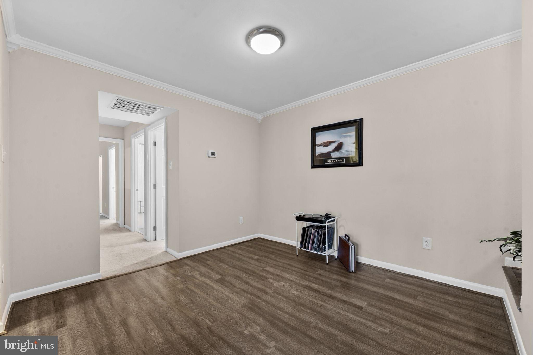 CHESTNUT GROVE - Residential