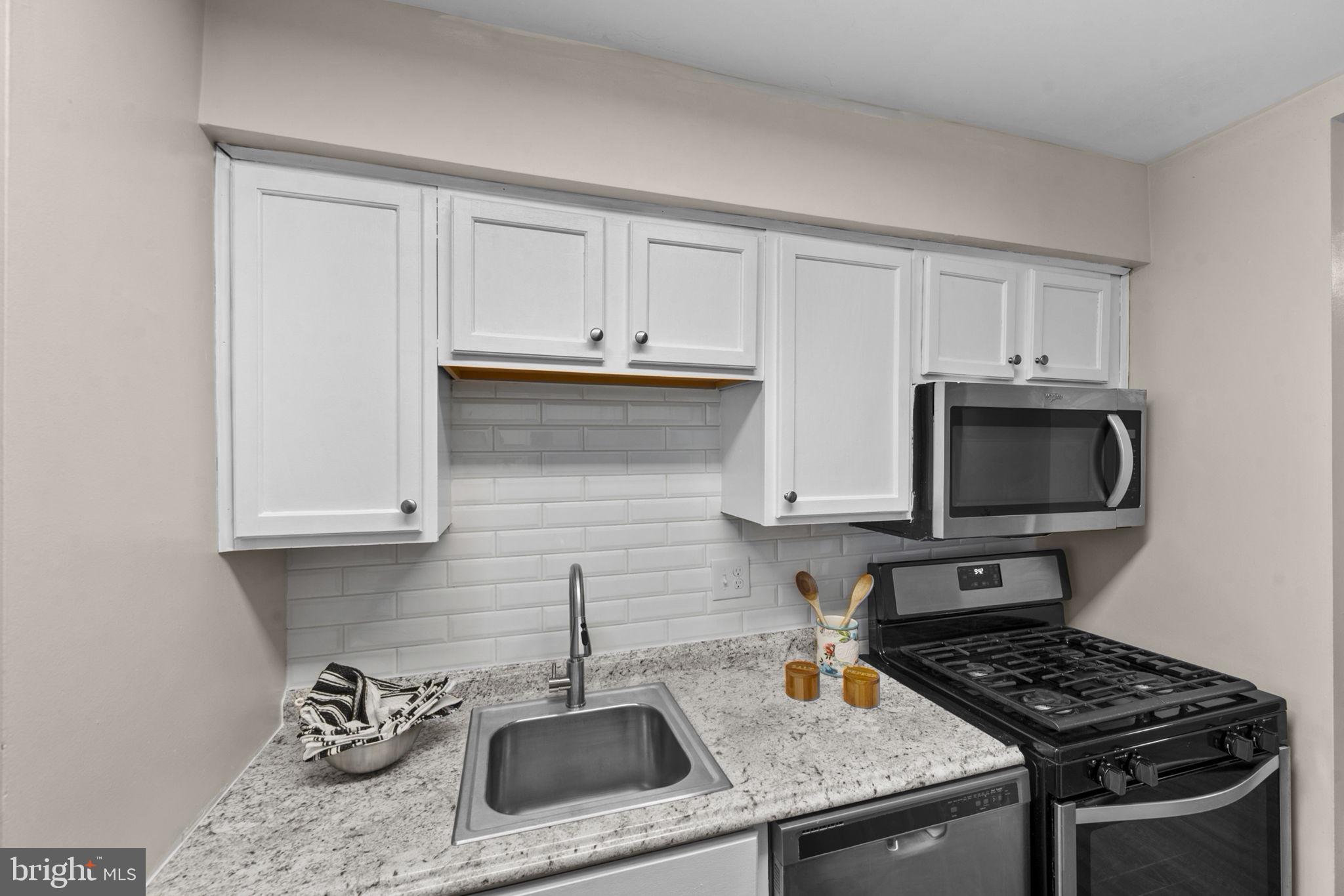 CHESTNUT GROVE - Residential