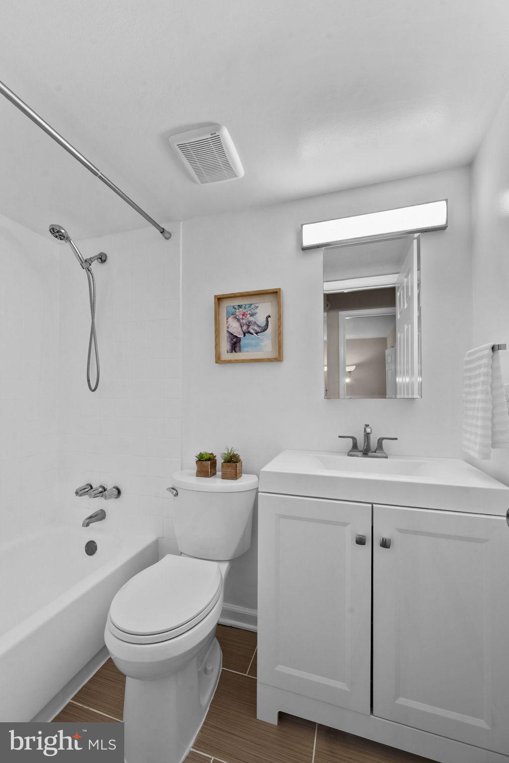 CHESTNUT GROVE - Residential