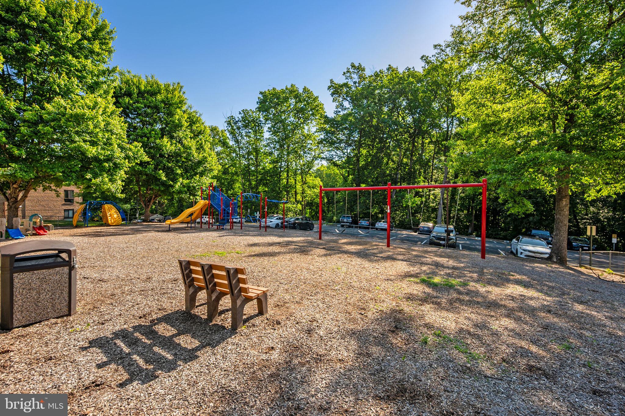 CHESTNUT GROVE - Residential