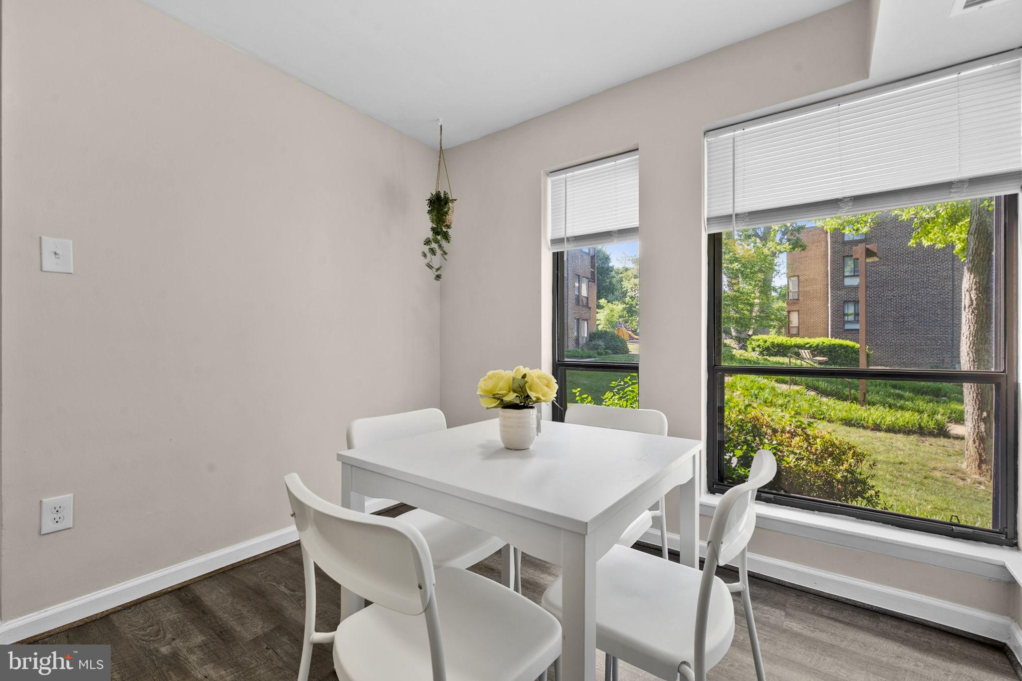 CHESTNUT GROVE - Residential