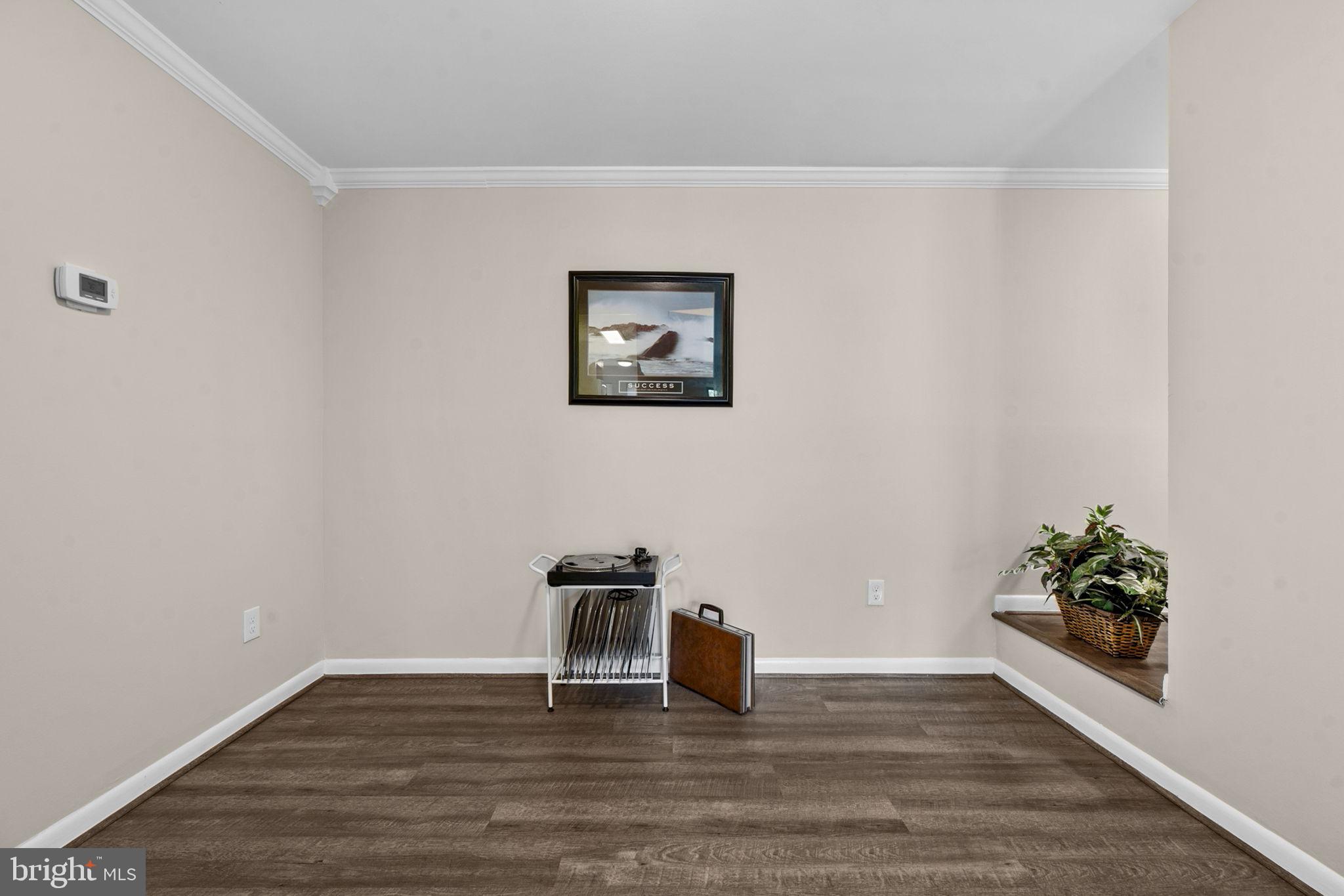 CHESTNUT GROVE - Residential