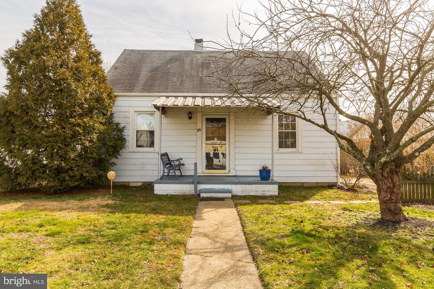 CHARMING BALTIMORE BUNGALOW IN THE SAME FAMILY FOR 77 YEARS! SITUATED NEXT TO THE CORNER LOT WITH 4 BEDROOMS AND 2 FULL BATHROOMS! HARDWOOD FLOORS ON FIRST FLOOR WITH OPEN CONCEPT  DINING AND LIVING ROOM. RELAX IN THE FAMILY ROOM OFF THE KITCHEN WHILE GETTING WARMED BY THE WOOD BURNING FIREPLACE! MANY UPDATES INCLUDING A NEW DECK WITH RAMP (2019), NEW GUTTERS AND DOWNSPOUTS (2018), NEW CHIMNEY (2018), NEW HARDWOOD IN DINING ROOM AND LIVING ROOM (2015), NEW WINDOWS (2014). STEP OUTSIDE TO A PRIVATE YARD WITH MATURE TREES SURROUNDED BY A 6FT PVC FENCE ON 2 SIDES AND ENJOY A BBQ  WITH FRIENDS AND FAMILY!