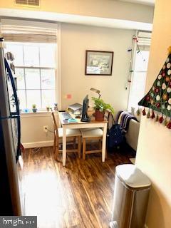 RIVERTON CONDOMINIUMS - Residential Lease