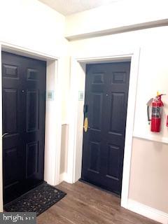 RIVERTON CONDOMINIUMS - Residential Lease