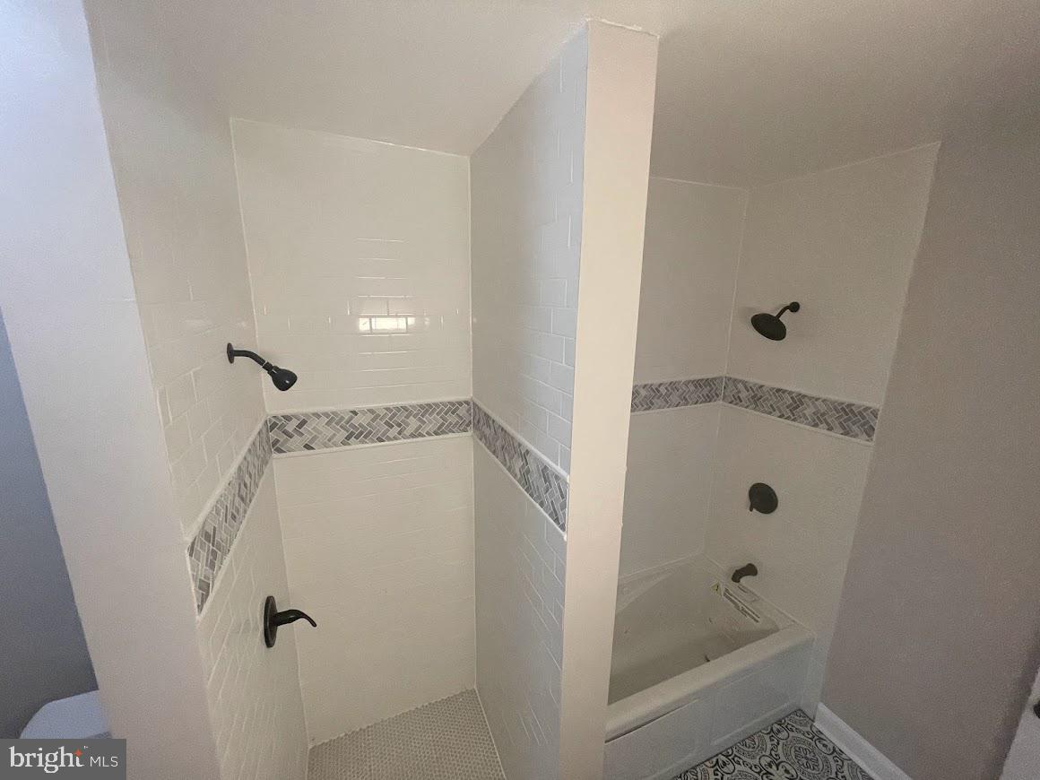 HARLEM PARK - Residential Lease