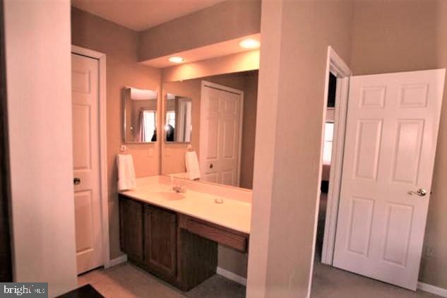 HUNT MEADOW - Residential