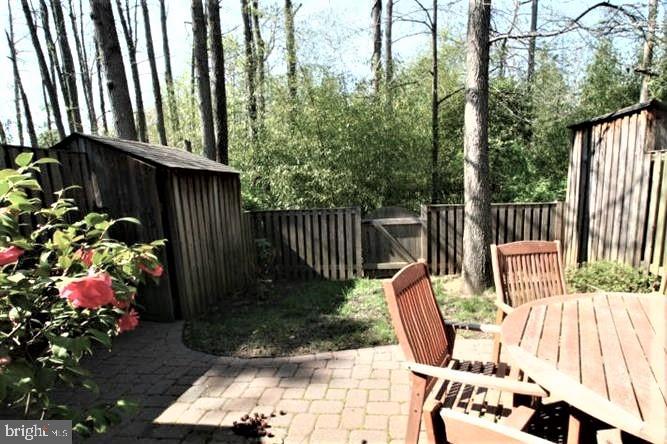 HUNT MEADOW - Residential