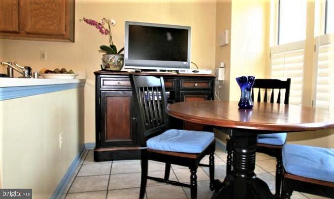 HUNT MEADOW - Residential