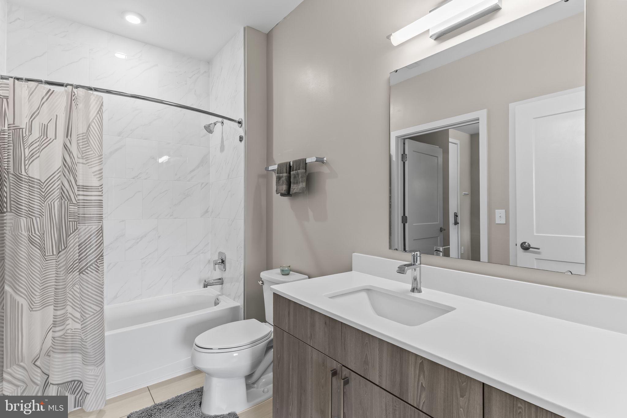 NATIONAL HARBOR - Residential