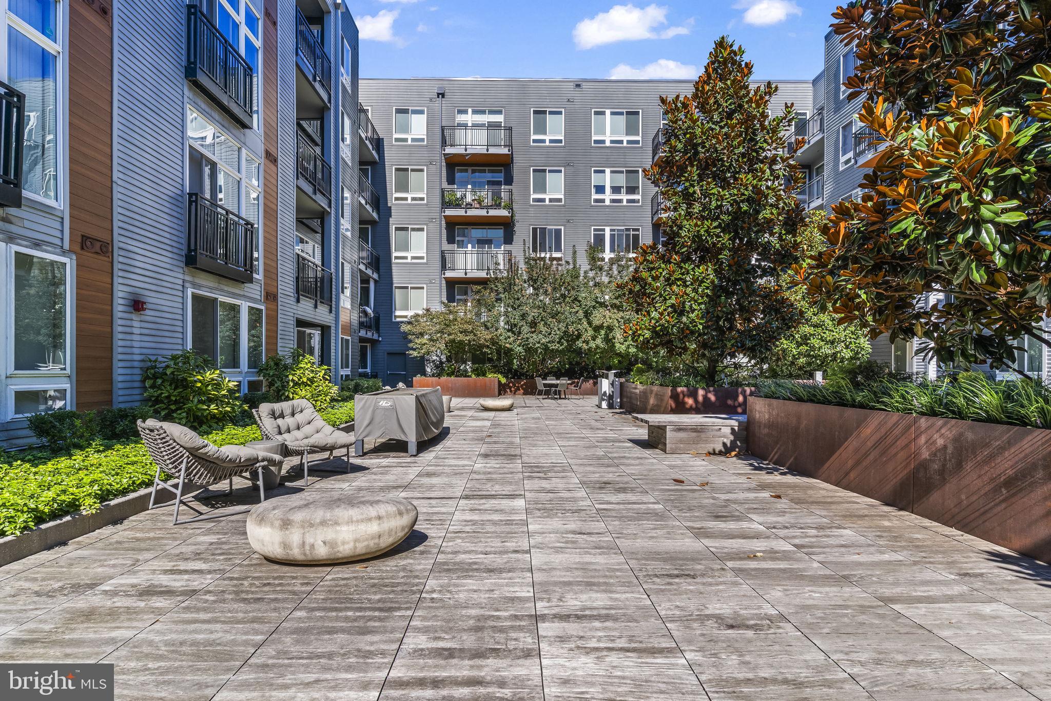 NATIONAL HARBOR - Residential