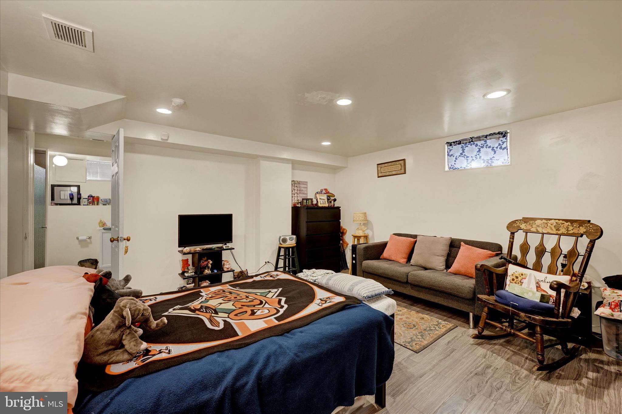 ARLINGTON - Residential