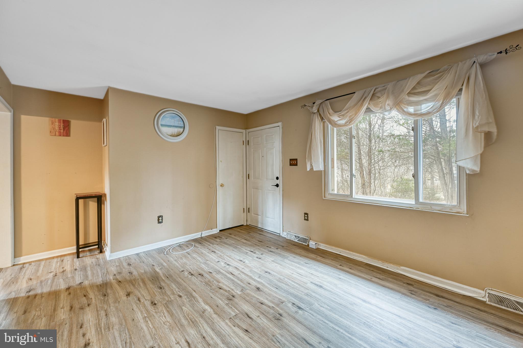 LAKE CAROLINE - Residential