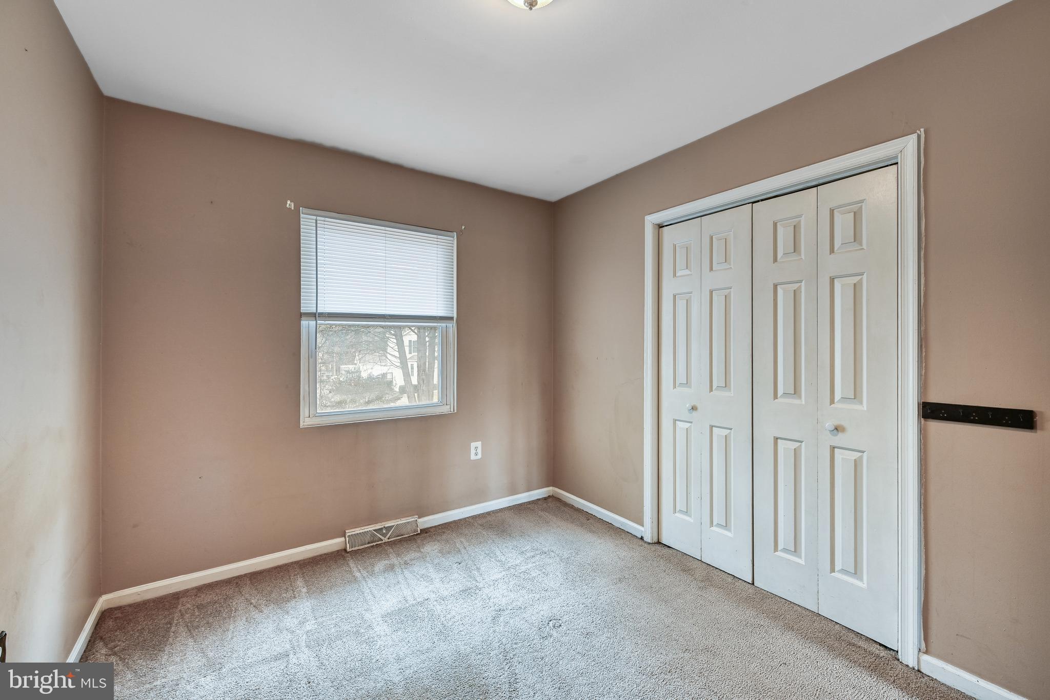 LAKE CAROLINE - Residential