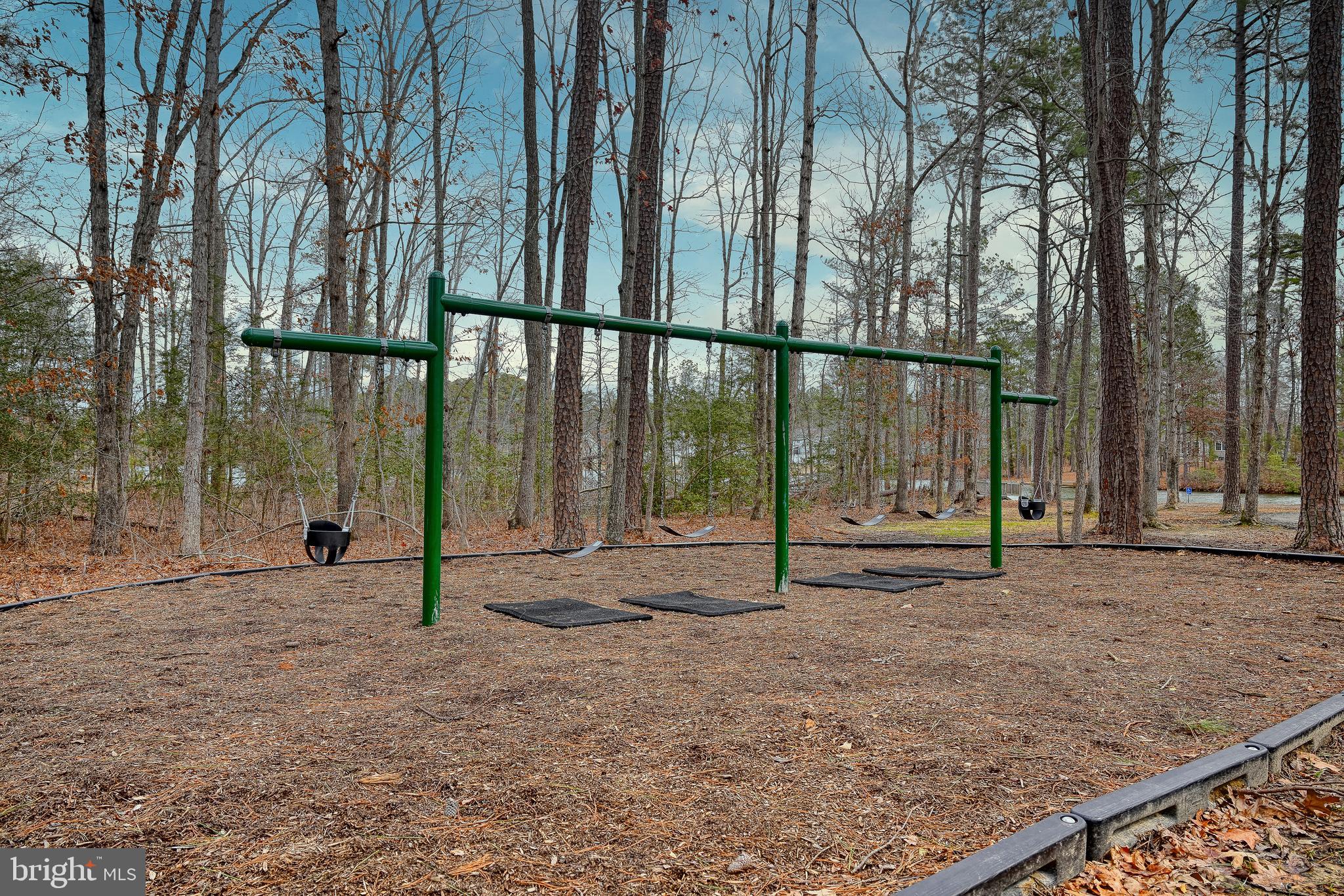 LAKE CAROLINE - Residential