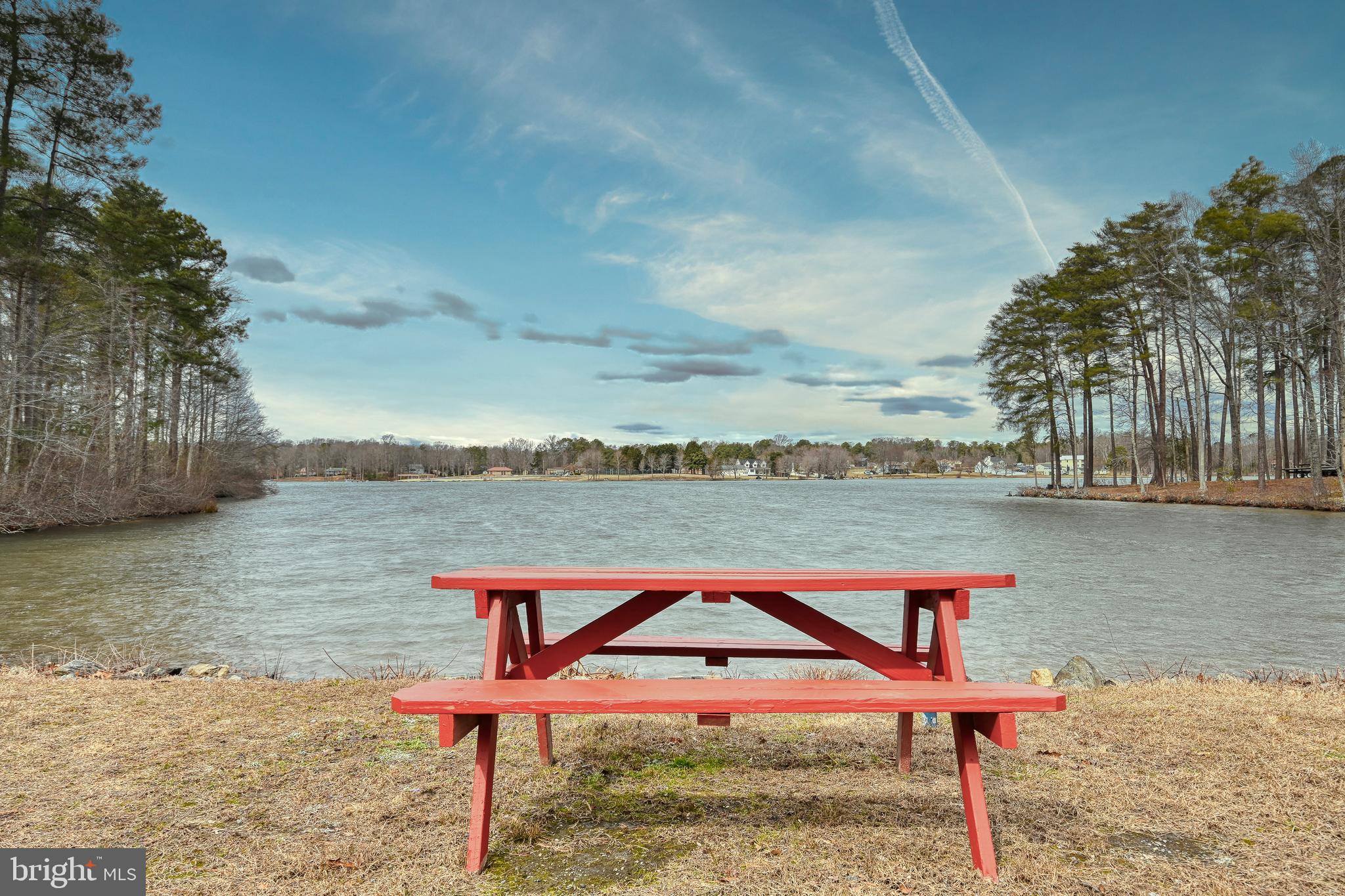 LAKE CAROLINE - Residential