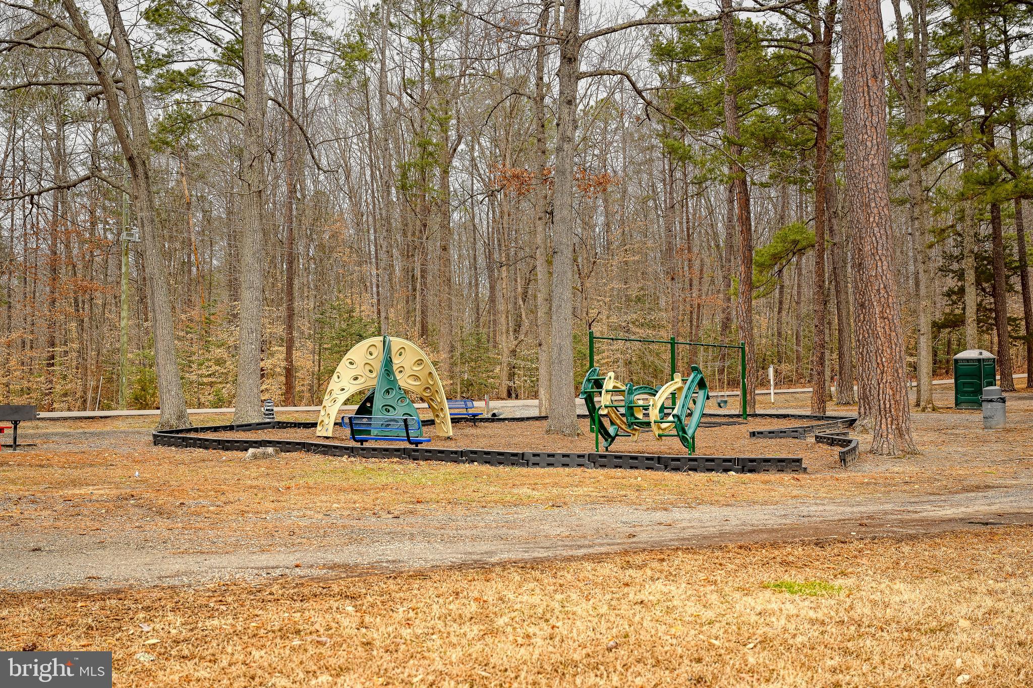 LAKE CAROLINE - Residential