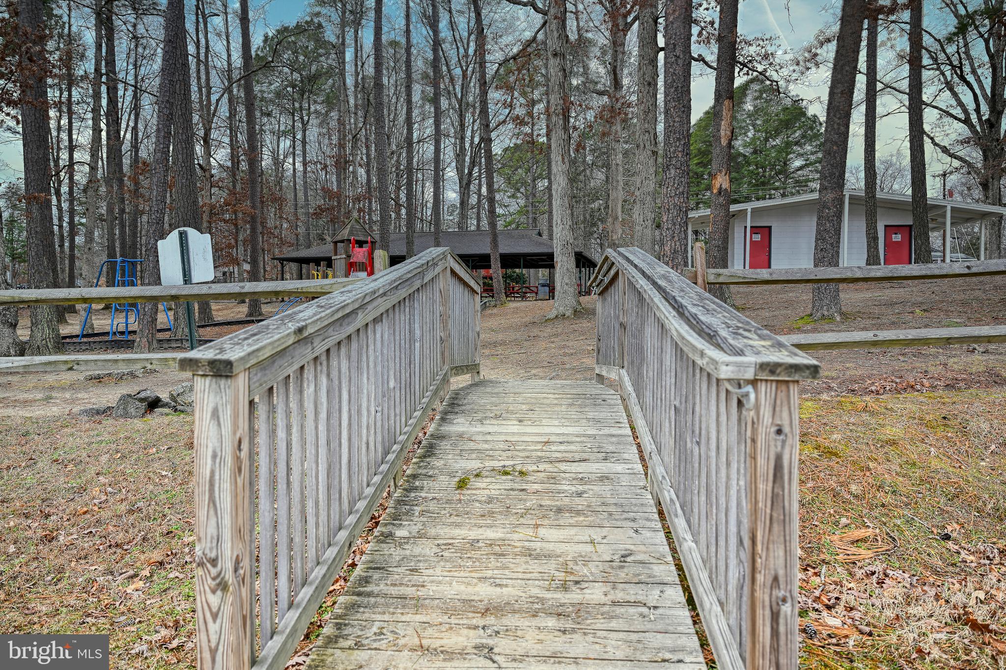 LAKE CAROLINE - Residential