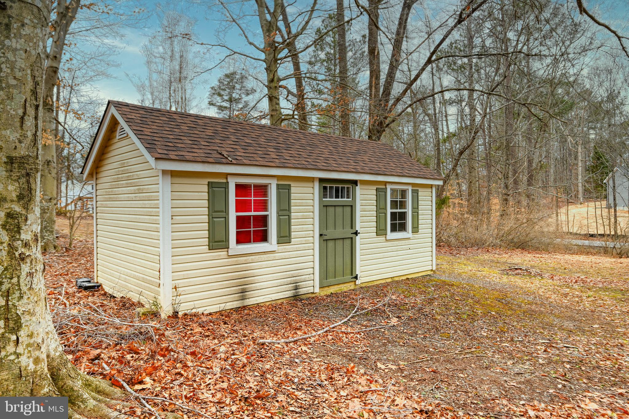 LAKE CAROLINE - Residential