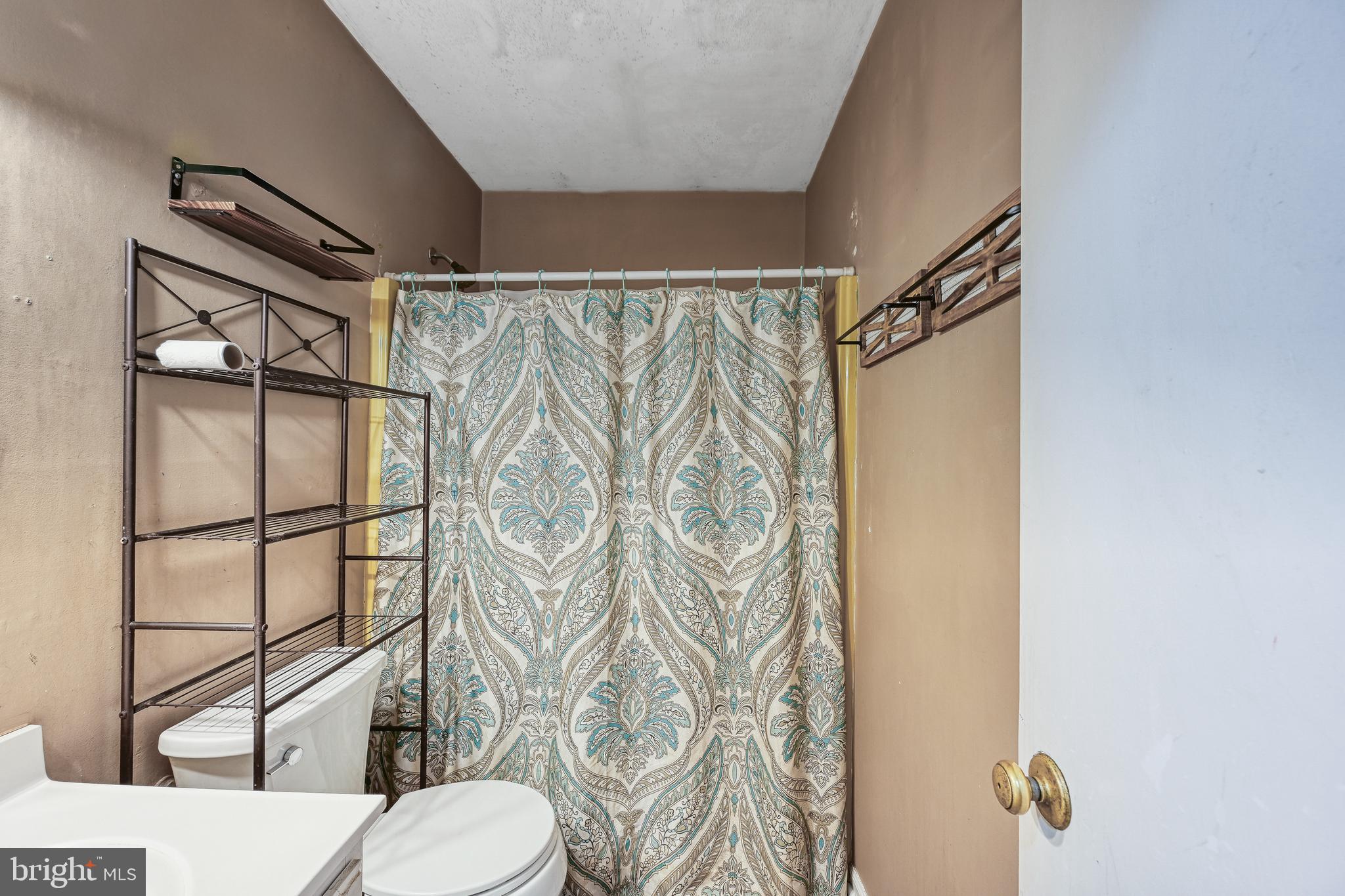 LAKE CAROLINE - Residential