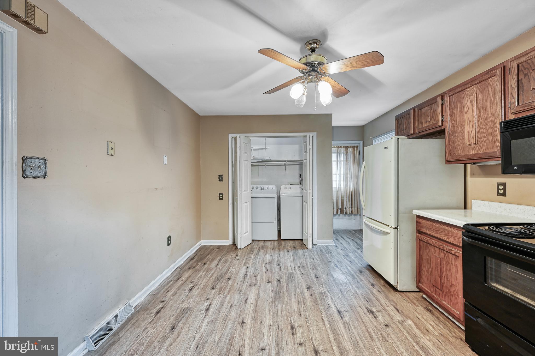 LAKE CAROLINE - Residential