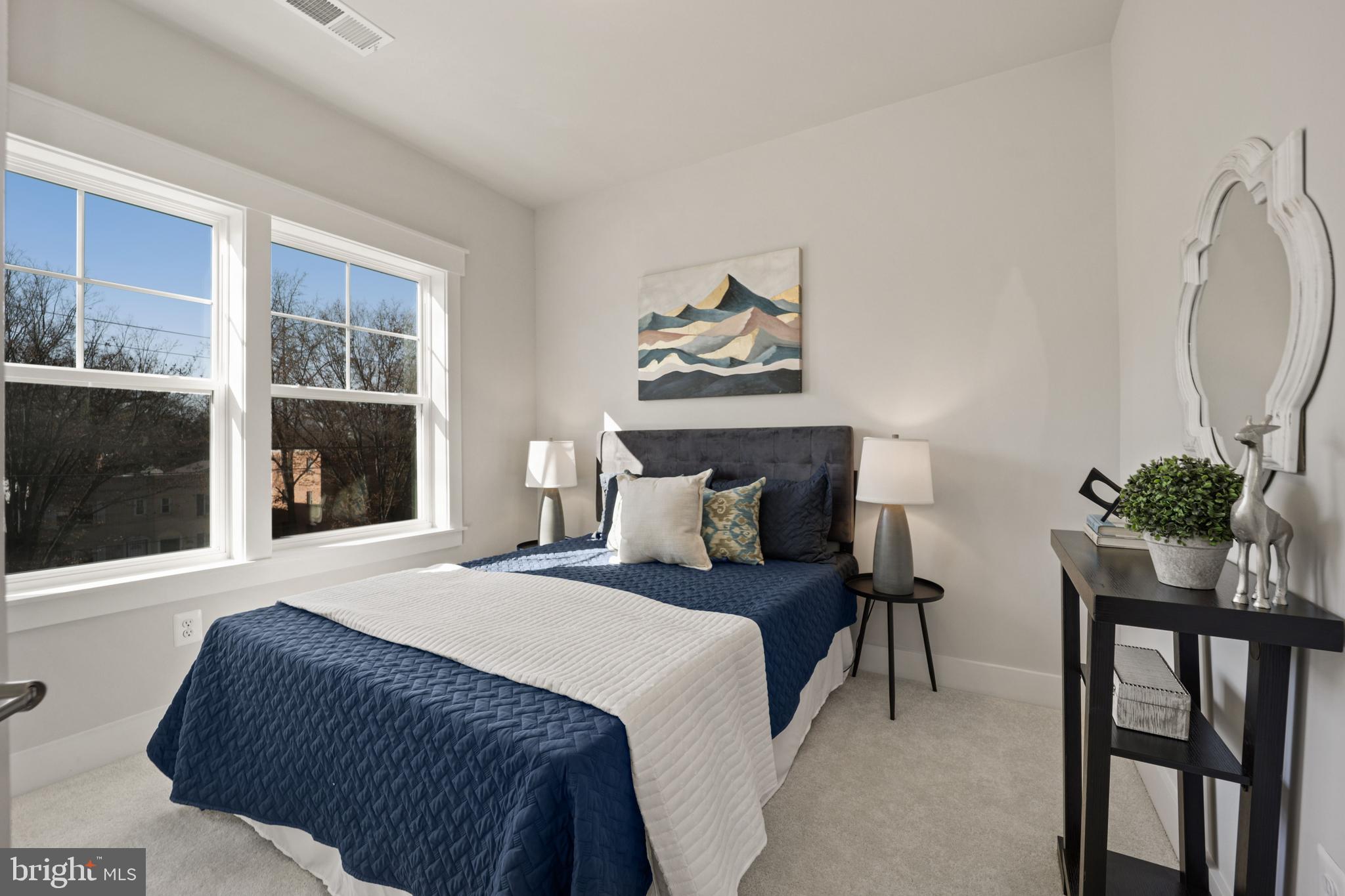 DEANWOOD PARK - Residential