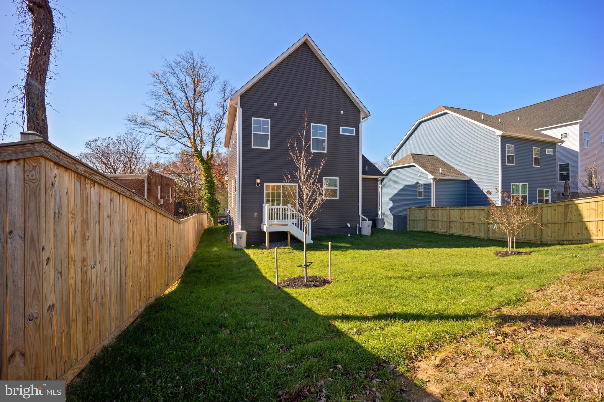 DEANWOOD PARK - Residential