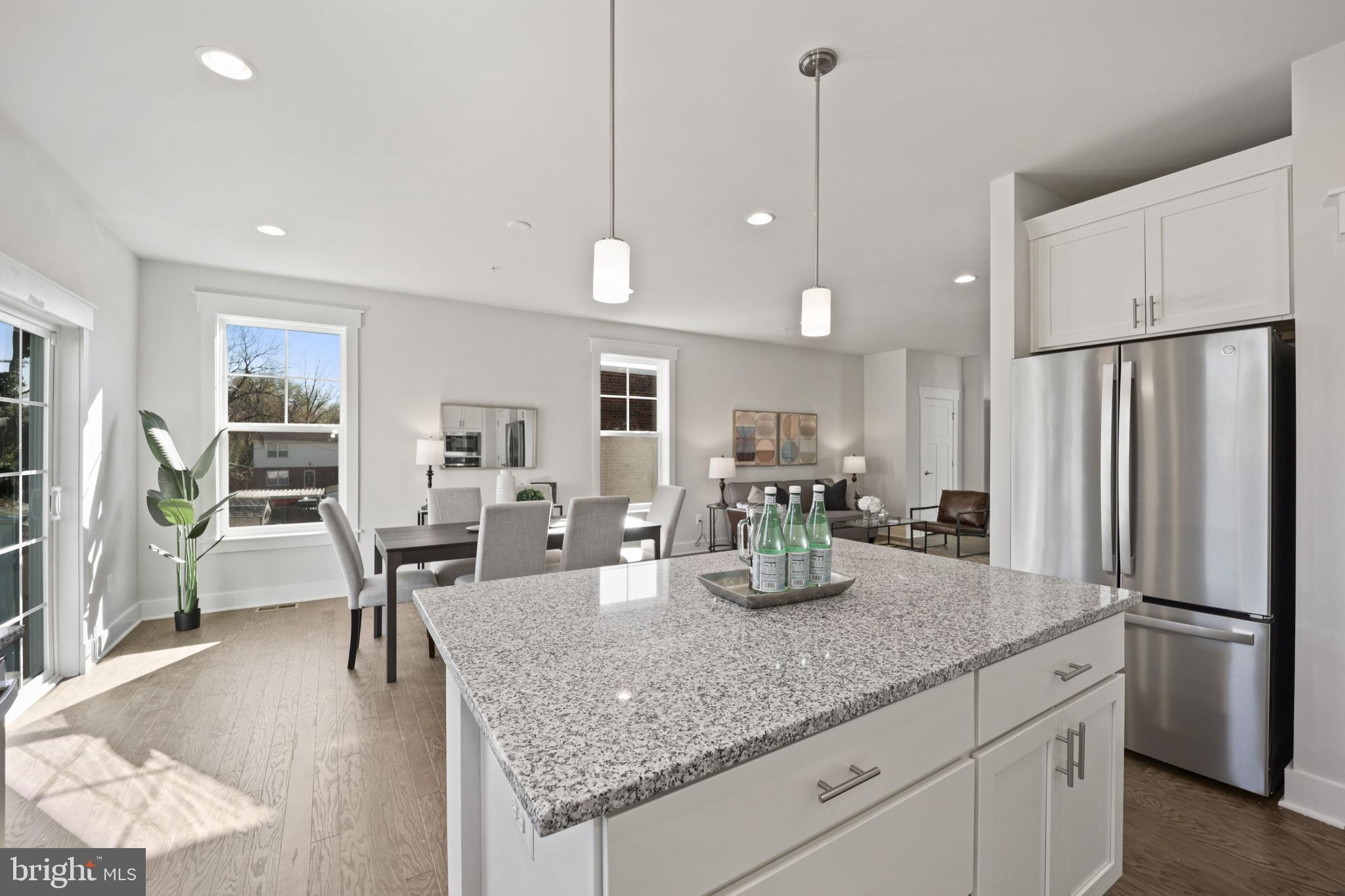 DEANWOOD PARK - Residential