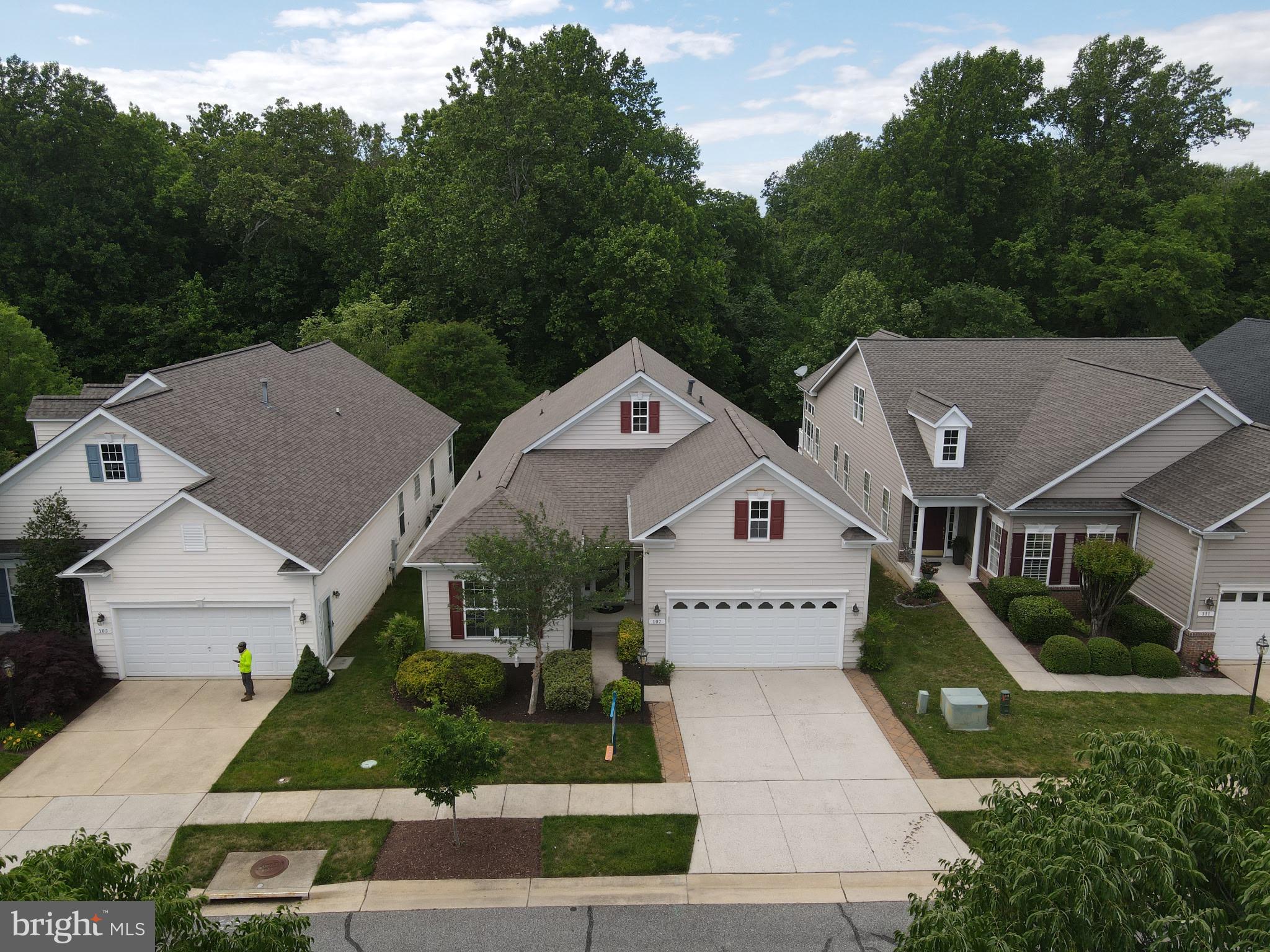 SYMPHONY VILLAGE AT CENTREVILLE - Residential
