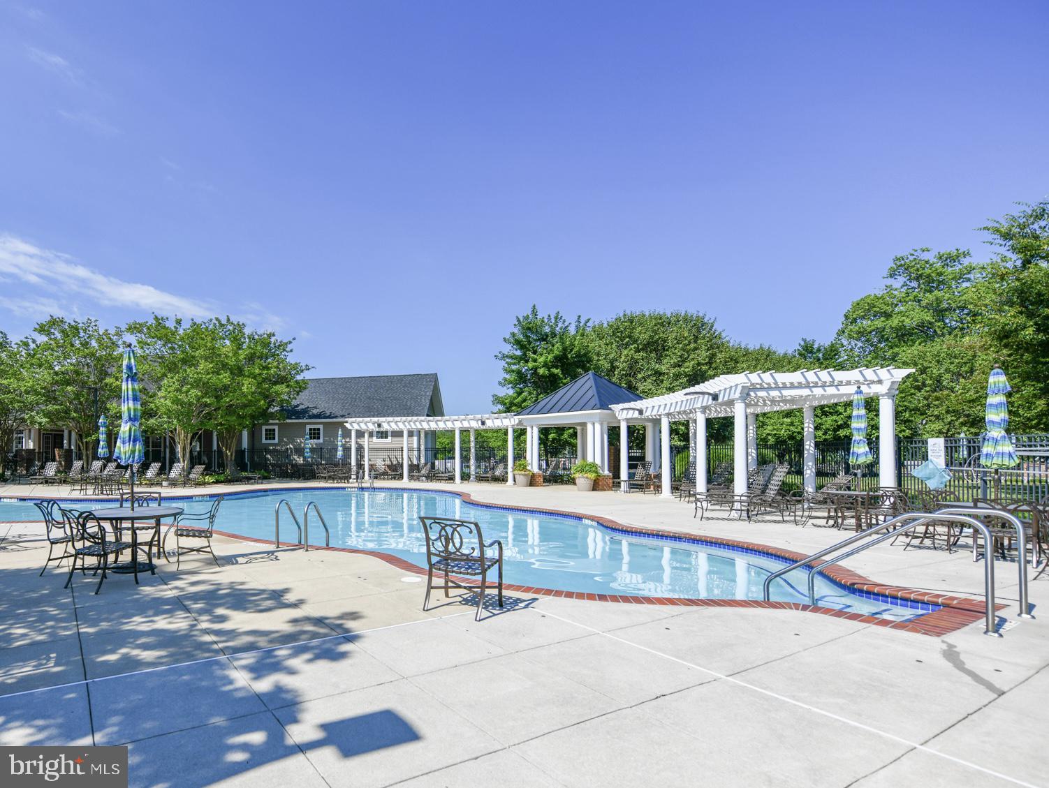 SYMPHONY VILLAGE AT CENTREVILLE - Residential