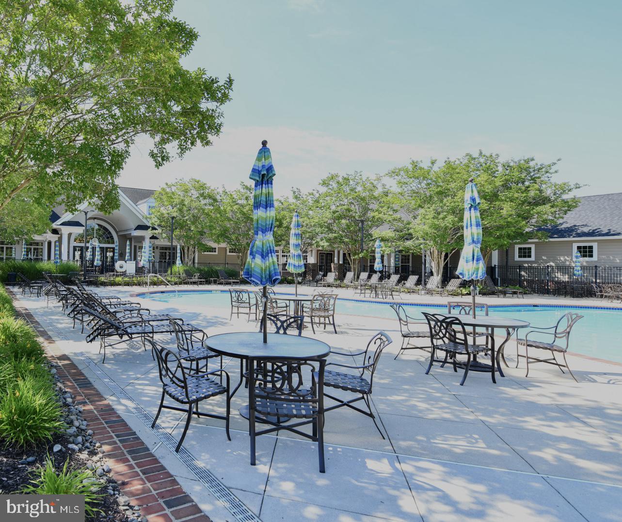 SYMPHONY VILLAGE AT CENTREVILLE - Residential