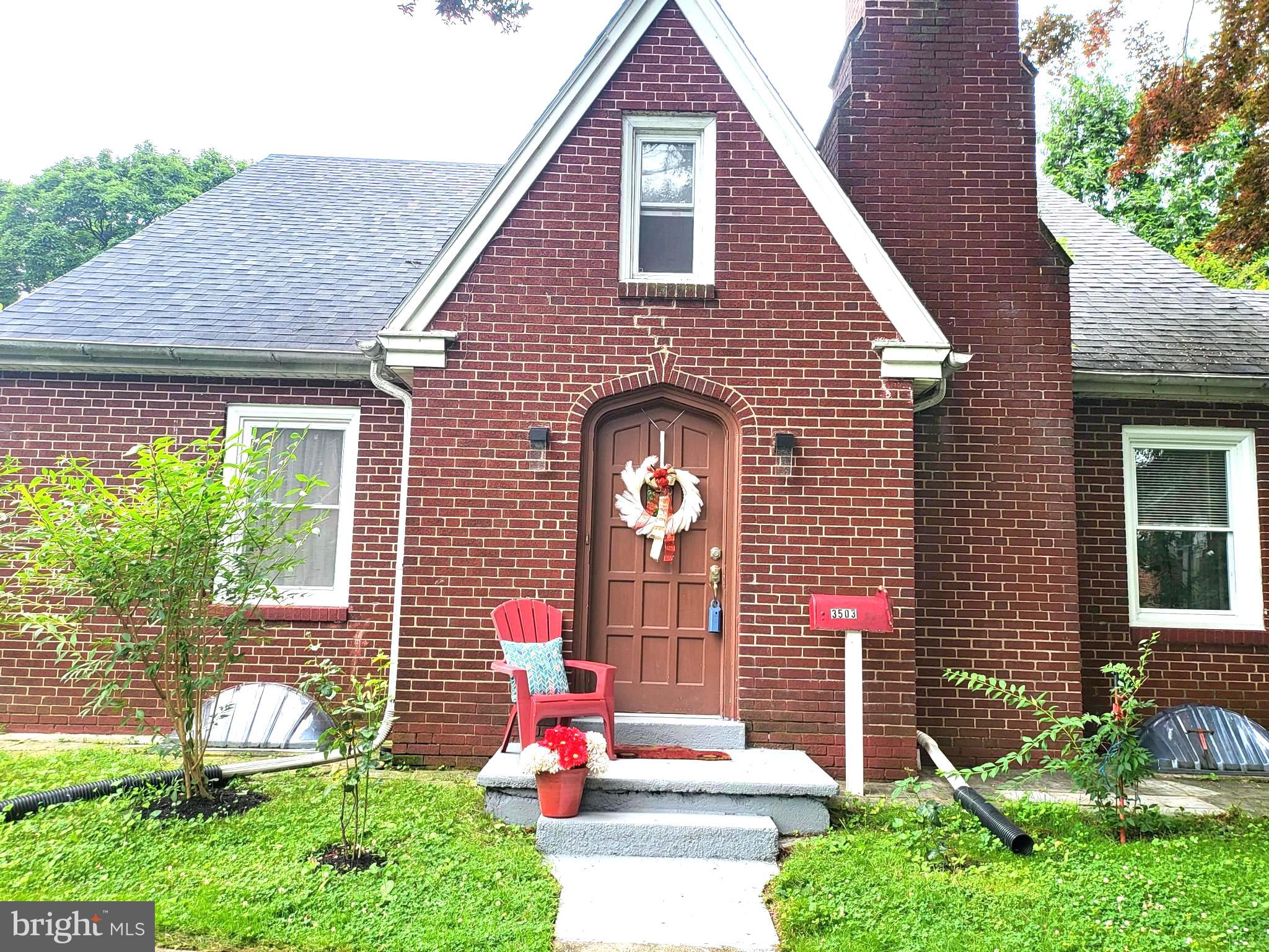 Whatever you are looking for in a house - this is it - Potential for everything:
**Au Pair / In-Law space
**Game Room
**Exercise Room
**Home Office
**Hobby Room
**Theatre Room
**Reading/Relaxation Room
Pick your room and make it whatever you want !!!!! So Many spaces to choose from -
Spacious & Stunning Brick Home in Desirable Montrose Park – Over 3,500 Sq Ft!
Nestled on a scenic, tree-lined street in the Montrose Park community, this beautifully maintained brick home is much larger than it appears—offering an impressive 3,500+ square feet of versatile living space across three finished levels.
The main level features a beautifully updated kitchen with granite countertops, a massive living room filled with natural light, and flexible bonus spaces perfect for a study, game room, or home office. Two spacious bedrooms and a full bath complete this level.
Downstairs, the fully finished basement adds incredible value with two additional bedrooms, a large family/game room, full bath with walk-in shower, and a dedicated laundry area—having its own exterior entrance makes it ideal for separate quarters.
Upstairs, you’ll find two more bedrooms (making a total of six!) and another full bath, providing abundant space for everyone.
Situated just a short walk from the riverfront—but outside the flood zone—this home combines beauty, space, and location. Whether you love big gatherings, work from home or entertain a lot of guests, there’s room for it all in this fabulous Montrose Park gem.
Don't miss your chance to own this rare find!