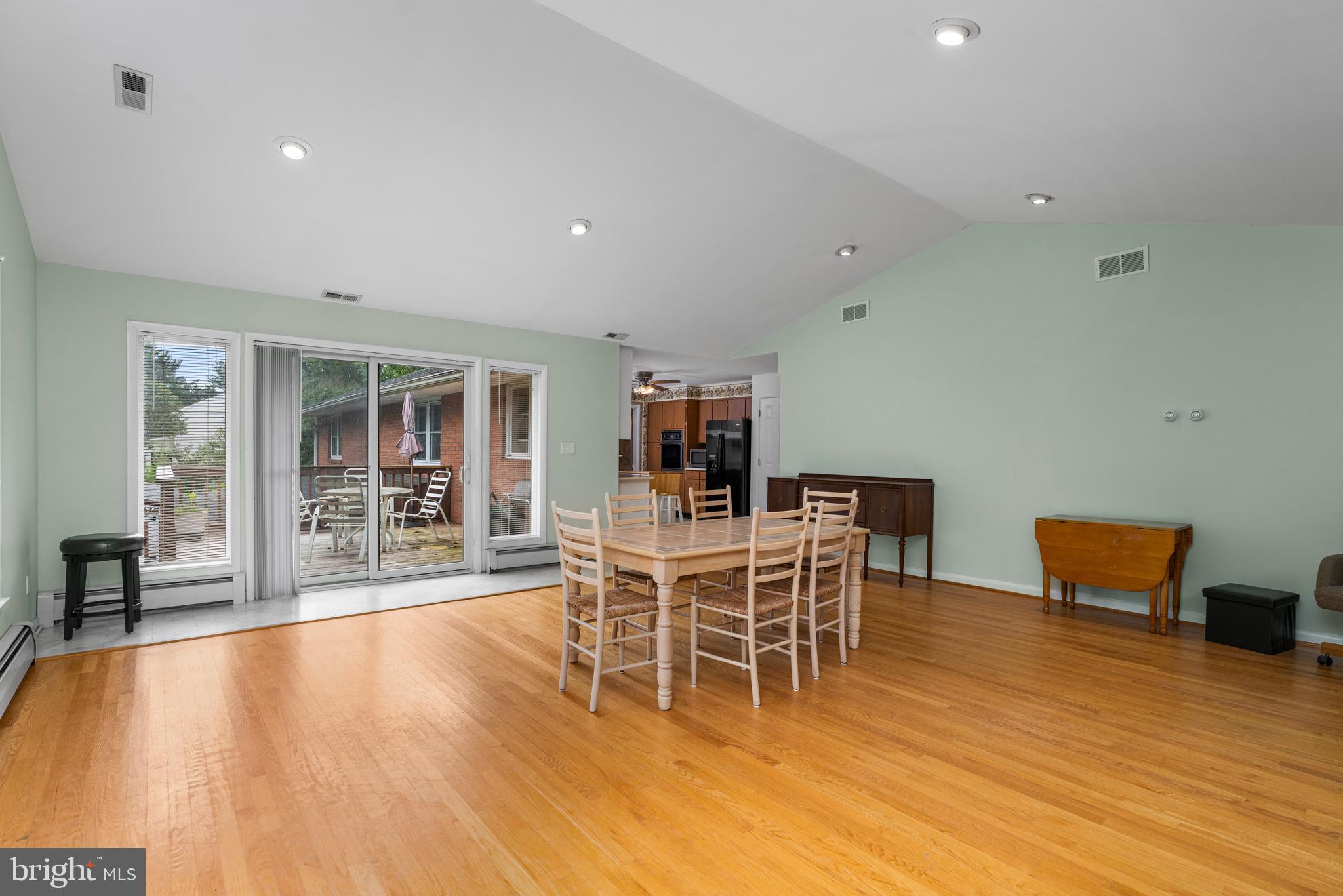 CHAPEL RIDGE - Residential