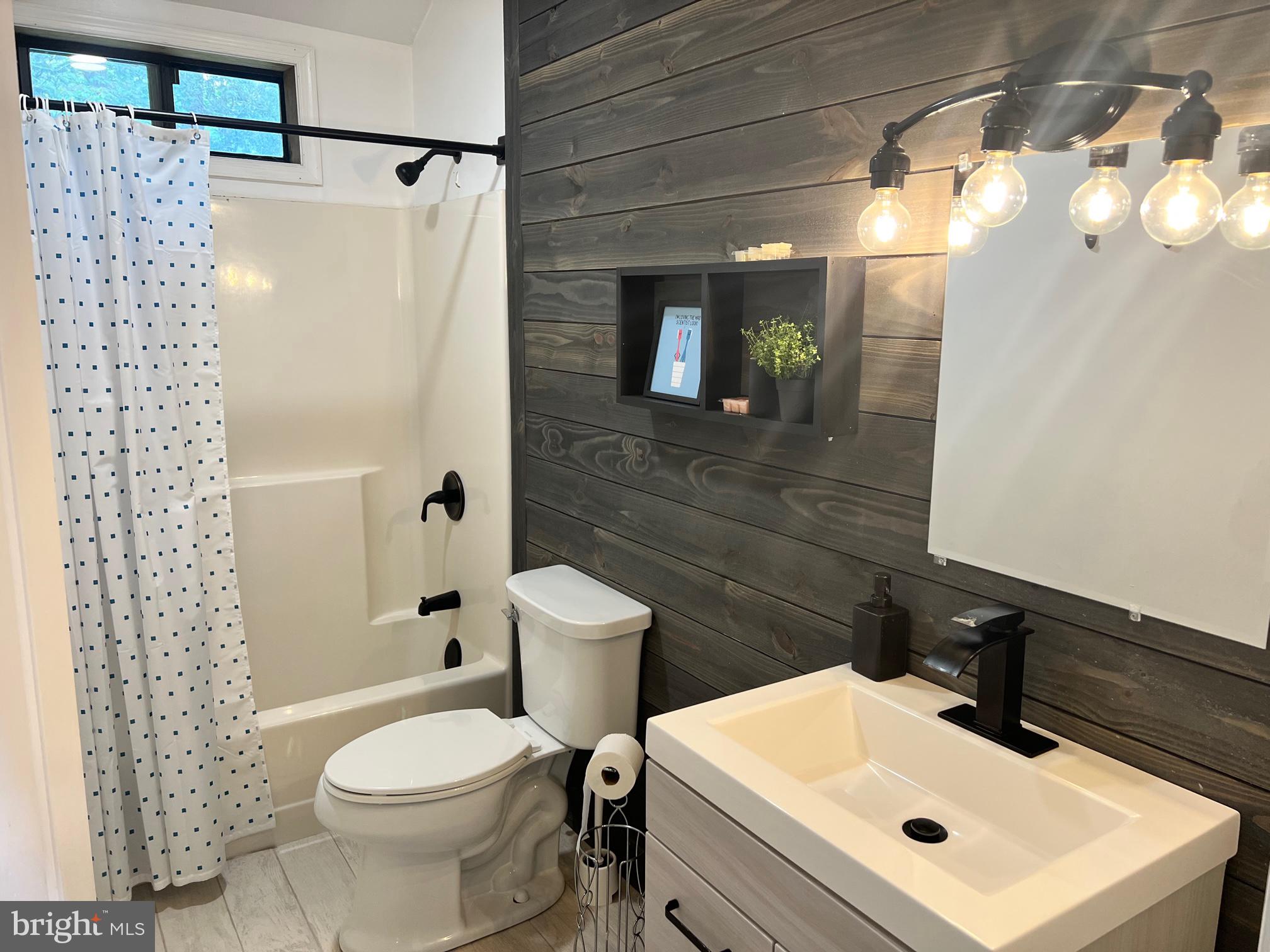 POCONO FARMS - Residential Lease