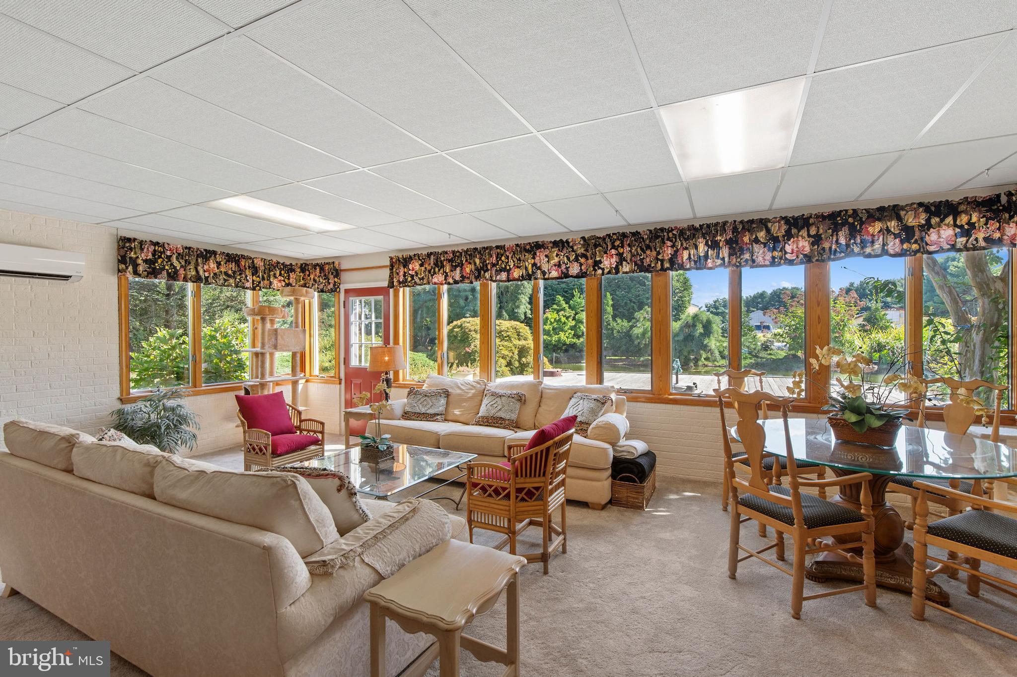 JARRETTSVILLE - Residential