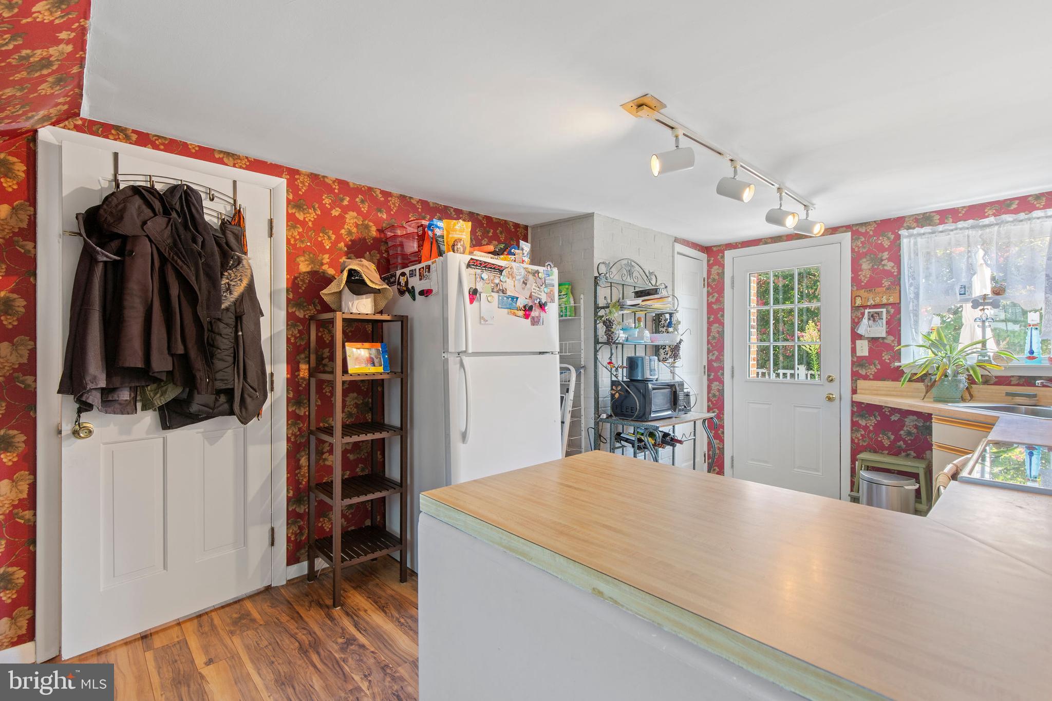 JARRETTSVILLE - Residential