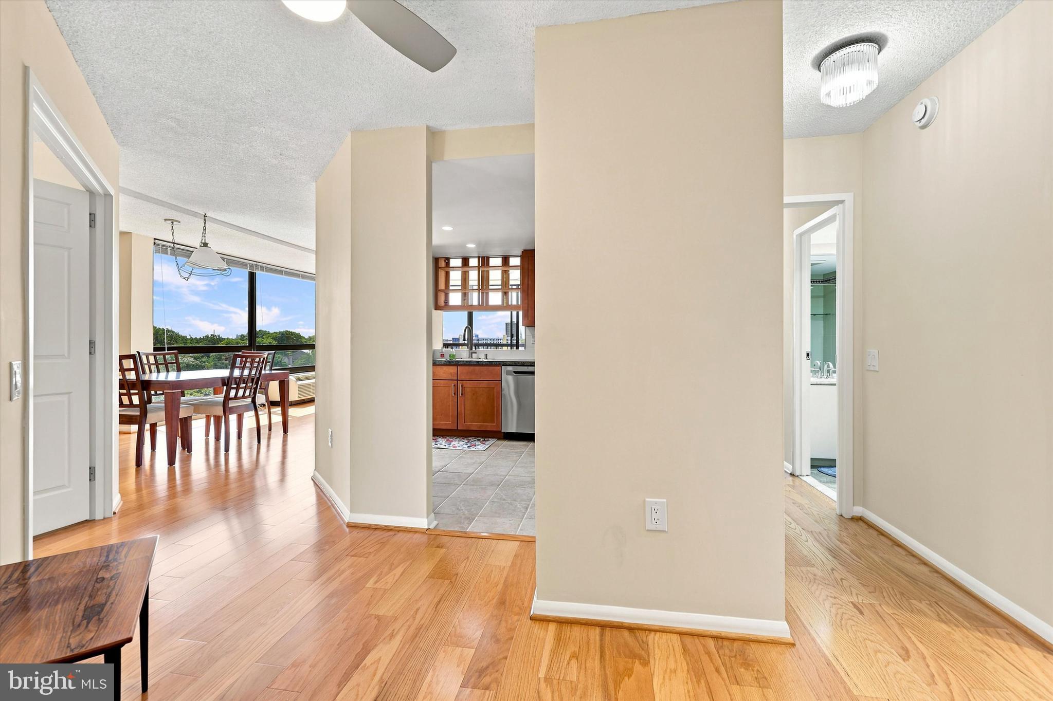 241 S 6TH STREET 00 912G